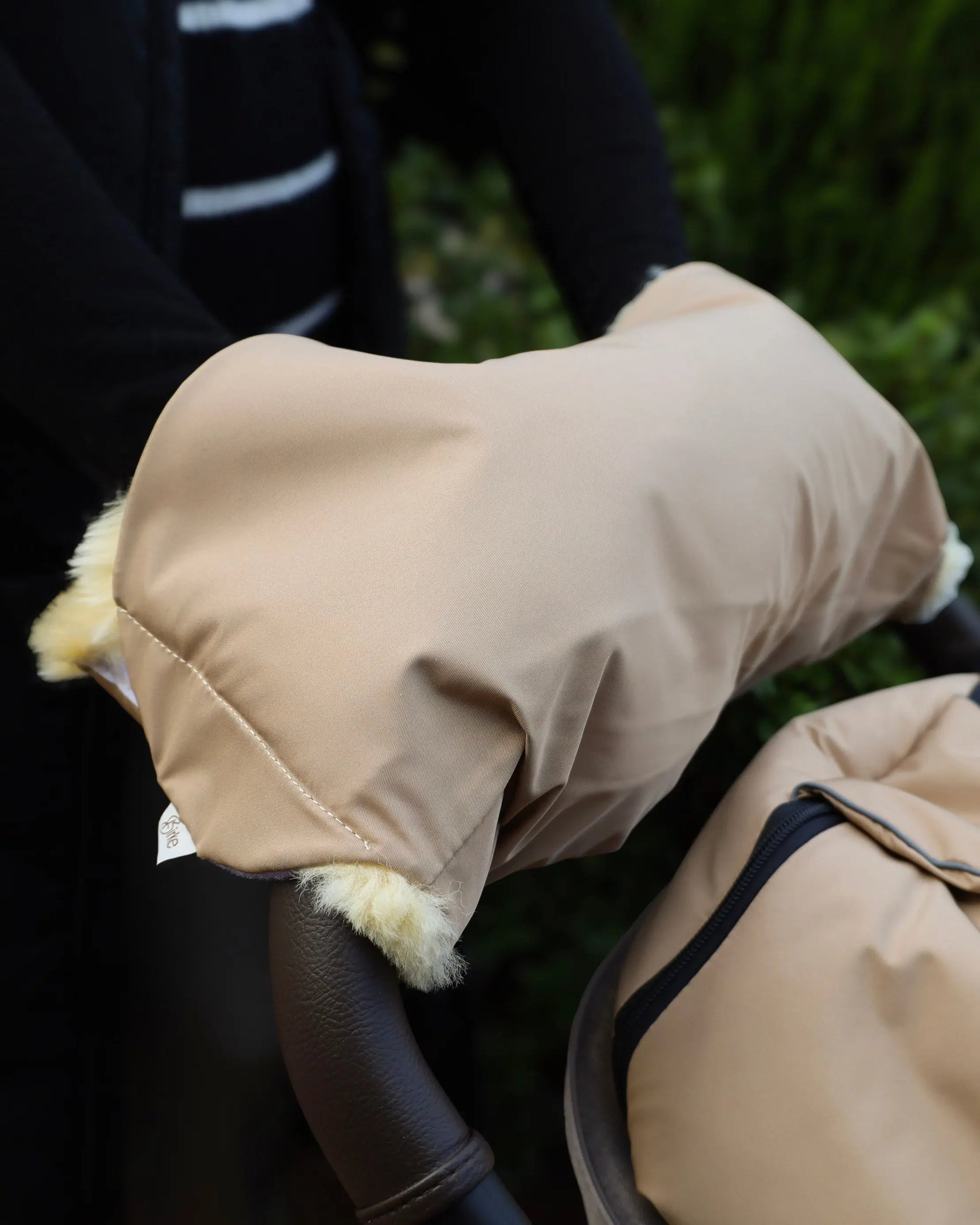 Baby- Kinderwagen-Handwärmer mit Lammfellfutter Gerberei Birke