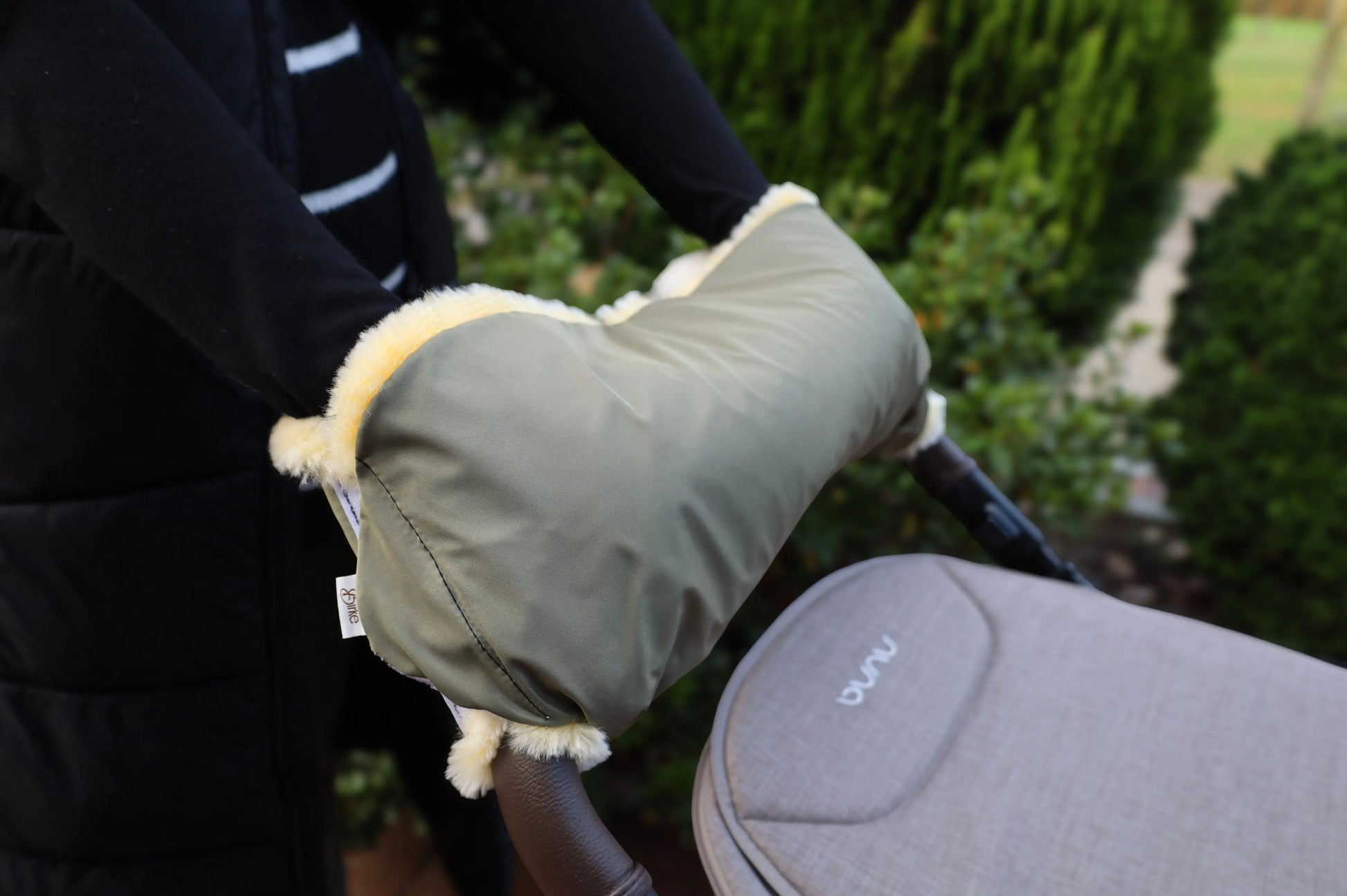 Baby- Kinderwagen-Handwärmer mit Lammfellfutter Gerberei Birke