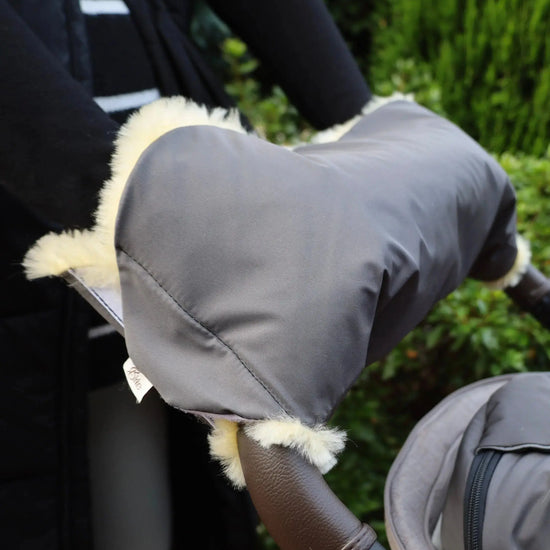 Baby- Kinderwagen-Handwärmer mit Lammfellfutter Gerberei Birke Anthrazit