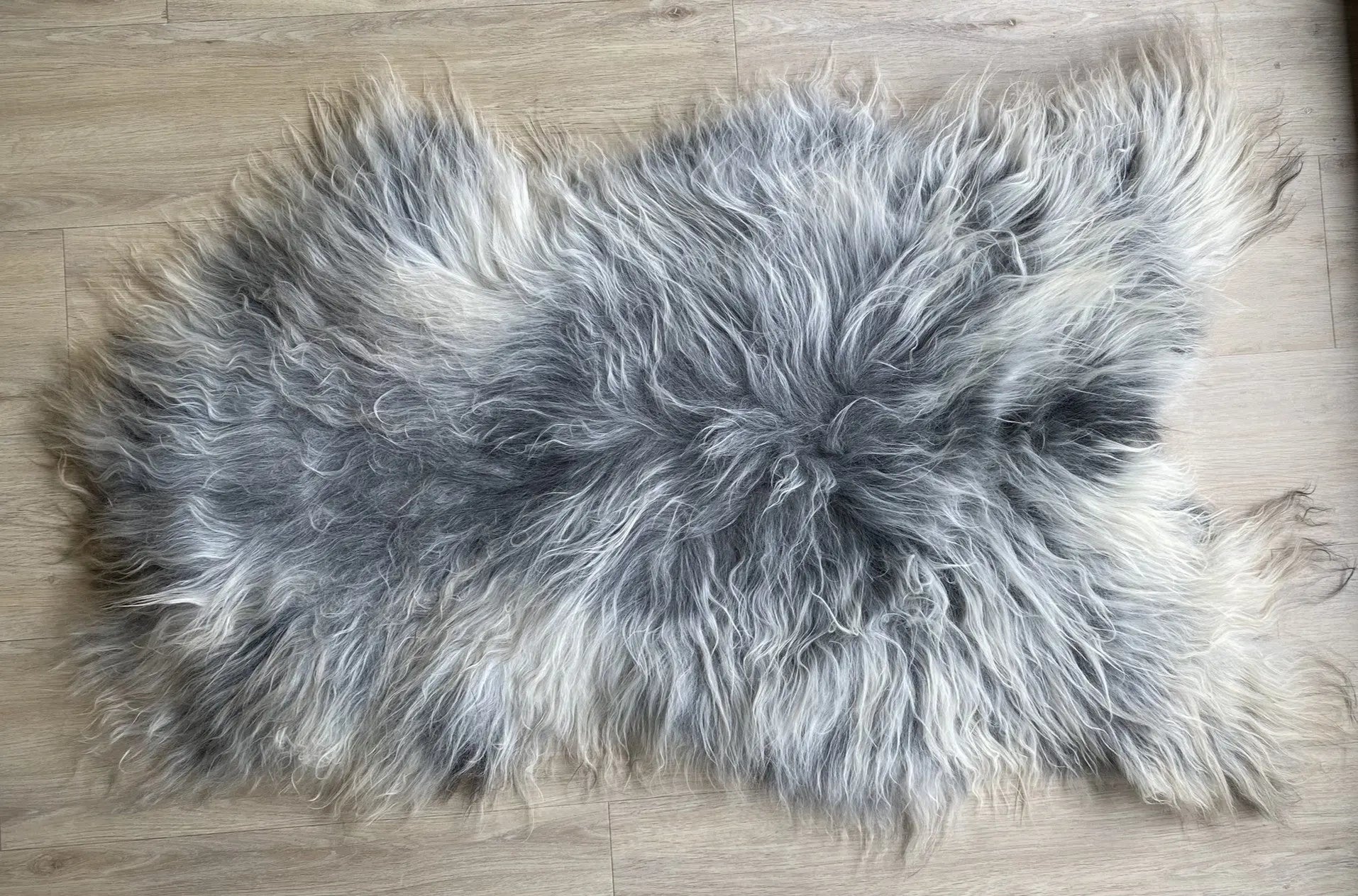 Heidschnucke grau  Gerberei Birke Fellshop