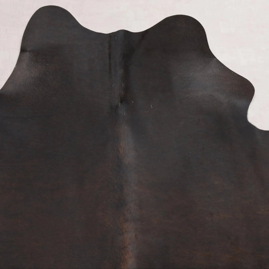 Kuhfell Braun Schwarz Beige (2705) 2-3 qm  Gerberei Birke Fellshop: Nahaufnahme Hals