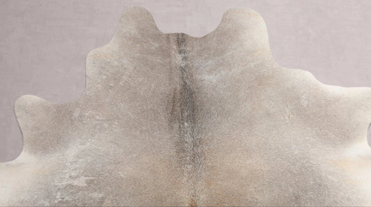 Kuhfell Beige Grau Weiß Braun (2739) 2-3 qm  Gerberei Birke Fellshop: Nahaufnahme Hals