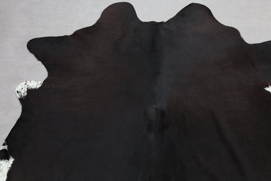 Kuhfell Schwarz Weiß Braun (3488) 3-4 qm  Gerberei Birke Fellshop: Nahaufnahme Hals