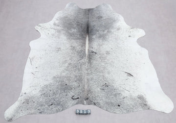 Kuhfell Grau Weiß (3513) 3-4 qm  Gerberei Birke Fellshop: Gesamtaufnahme