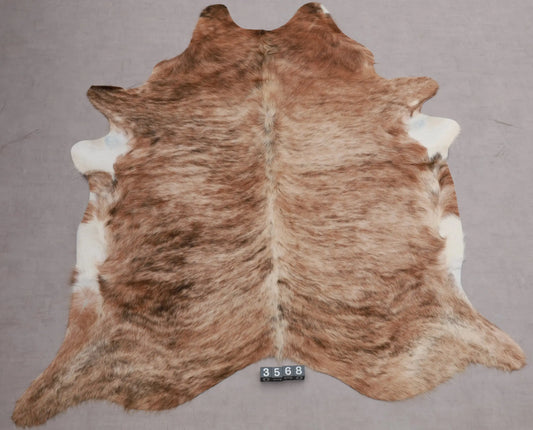 Kuhfell Braun Beige Weiß getigert (3568) 3-4 qm  Gerberei Birke Fellshop: Gesamtaufnahme