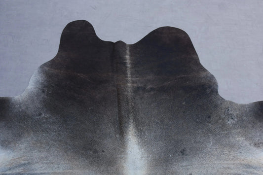 Kuhfell Schwarz Grau Weiß (3577) 3-4 qm  Gerberei Birke Fellshop: Nahaufnahme Hals