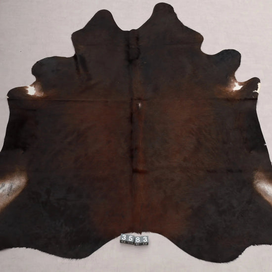 Kuhfell Braun Weiß Schwarz (3583) 3-4 qm  Gerberei Birke Fellshop: Gesamtaufnahme