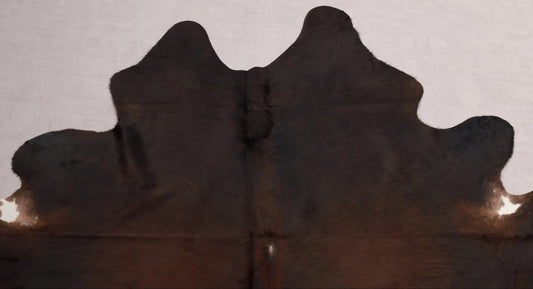 Kuhfell Braun Weiß Schwarz (3583) 3-4 qm  Gerberei Birke Fellshop: Nahaufnahme Hals