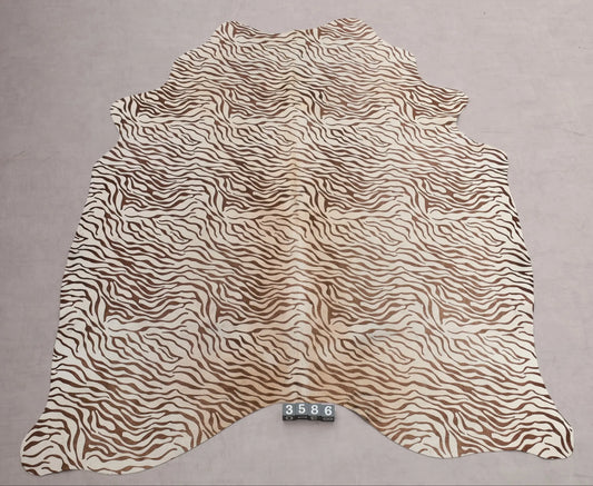 Kuhfell Schwarz Weiß Zebra (3586) 3-4 qm  Gerberei Birke Fellshop: Gesamtaufnahme