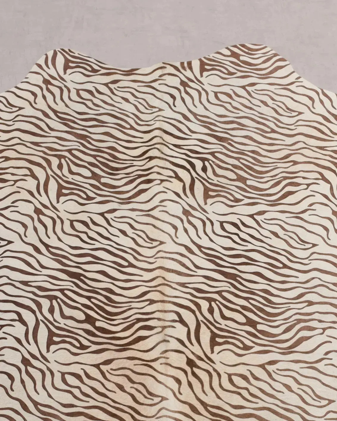 Kuhfell Schwarz Weiß Zebra (3586) 3-4 qm  Gerberei Birke Fellshop: Nahaufnahme Hals