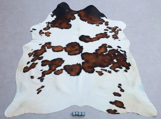 Kuhfell Schwarz Weiß Braun (3588) 3-4 qm  Gerberei Birke Fellshop: Gesamtaufnahme