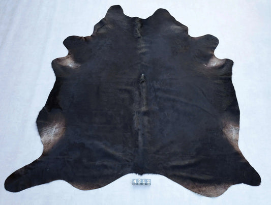 Kuhfell Schwarz Braun Weiß (4212) XXL 4-5 qm  Gerberei Birke Fellshop: Gesamtaufnahme