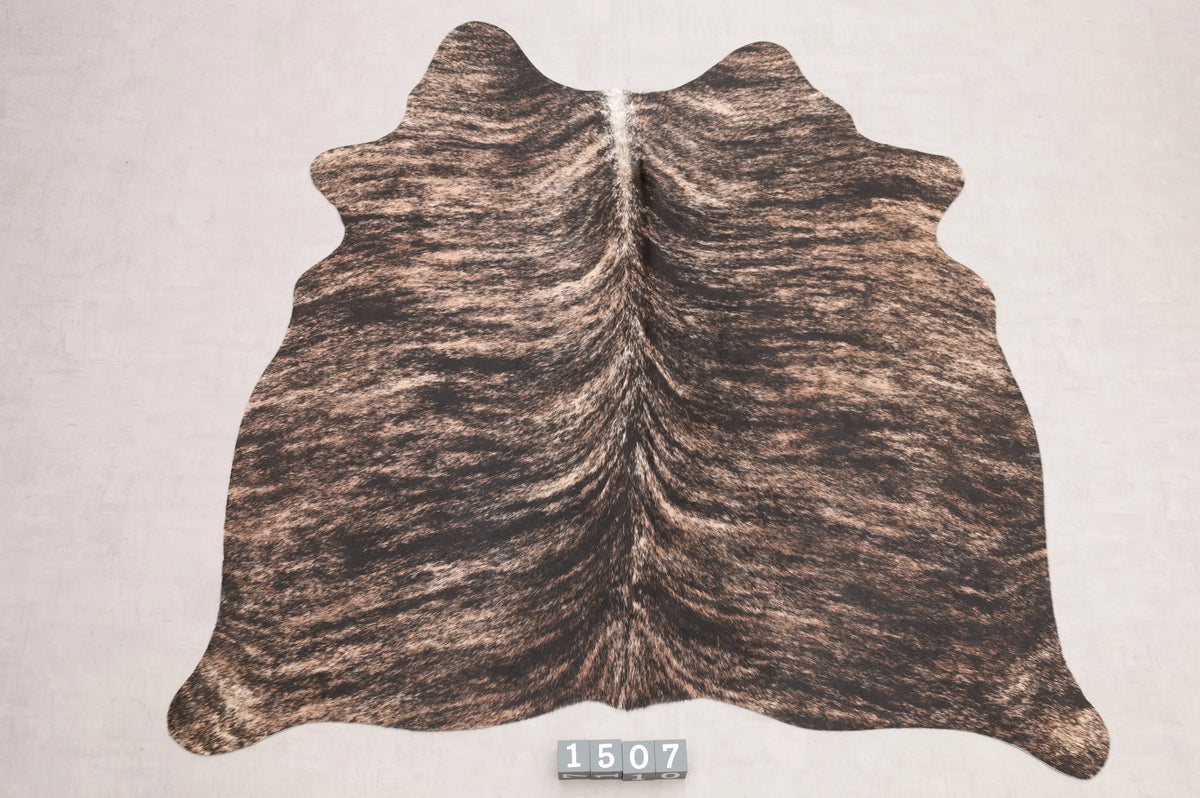Kuhfell Beige Schwarz getigert (1507) 1-2 qm Gesamtaufnahme