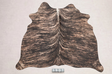 Kuhfell Beige Schwarz getigert (1507) 1-2 qm Gesamtaufnahme