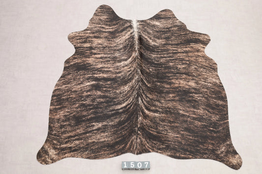 Kuhfell Beige Schwarz getigert (1507) 1-2 qm Gesamtaufnahme