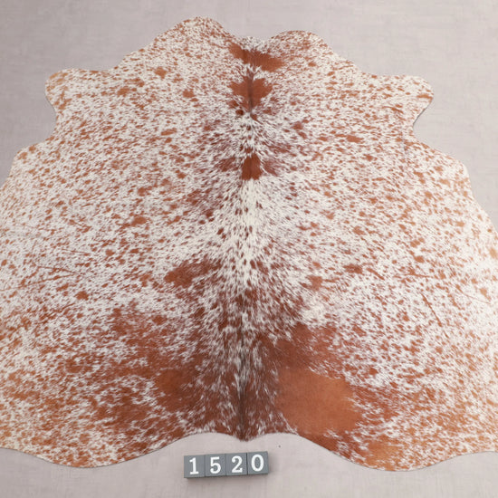 Kuhfell Braun Weiß gesprenkelt (1520) 1-2 qm Gesamtaufnahme