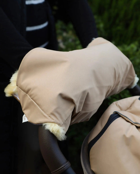 Lammfell-Handwärmer für Kinderwagen - Befestigung mit Klettverschluss - Champanger Gold