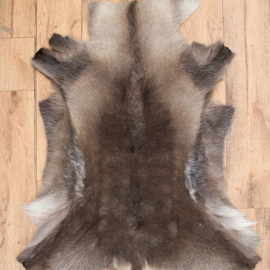 Rentierfell dunkel Gerberei Birke