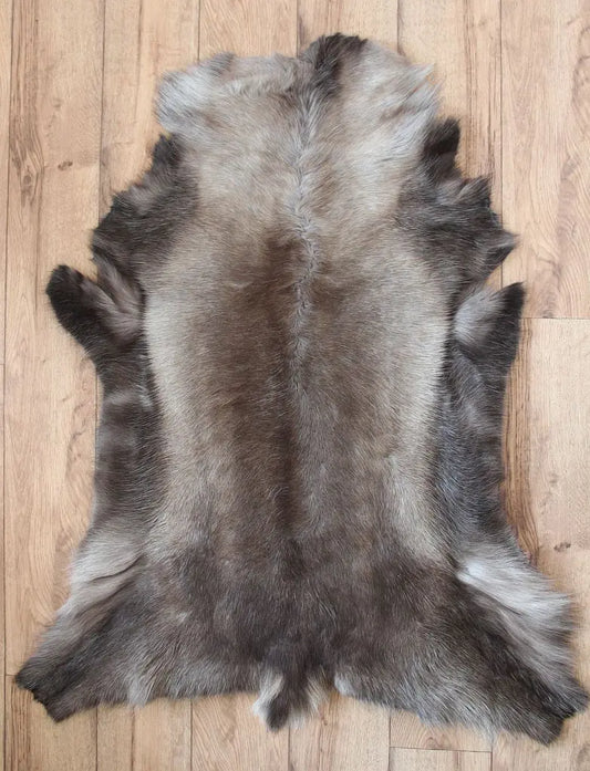 Rentierfell dunkel Gerberei Birke